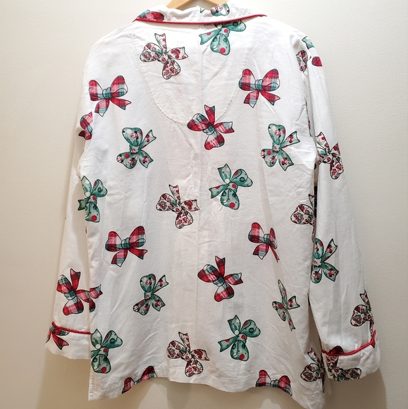 Disney Pajama Set - Picture 4 of 12